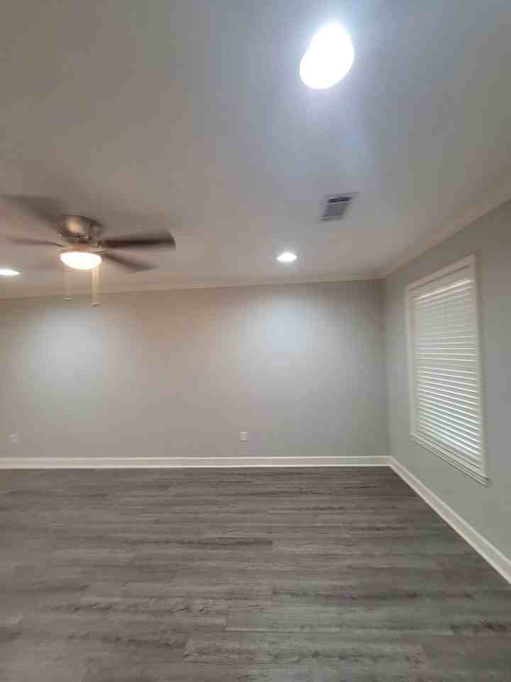 118 Austin - Photo 3 of 42