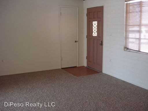 217 N Scott Ave - Photo 2 of 6