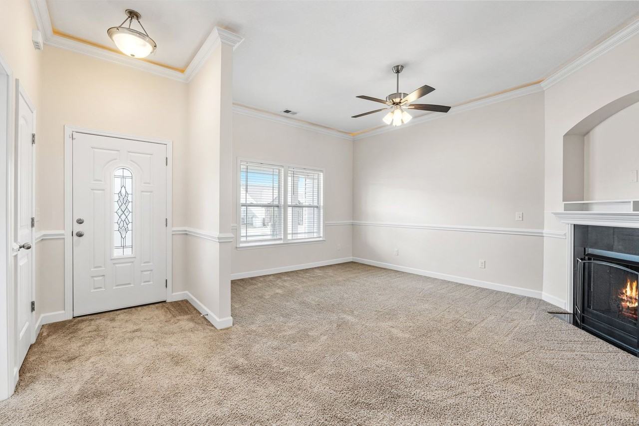 807 John Weaver Trce - Photo 5 of 35