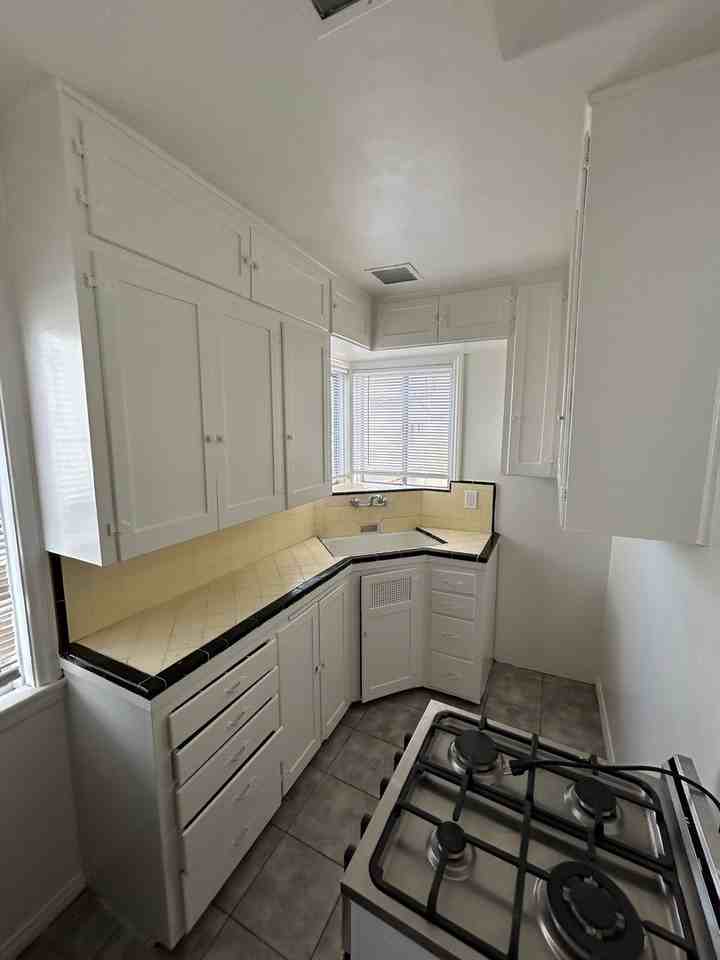 119 Santa Ana Ave - Photo 2 of 6