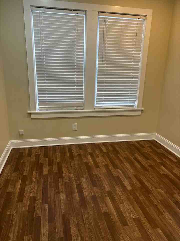 402 Forest Ave #2 - Photo 3 of 4