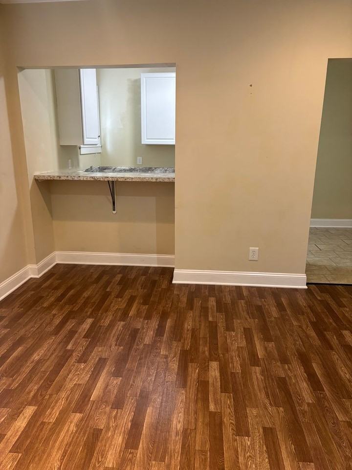 402 Forest Ave #2 - Photo 4 of 4