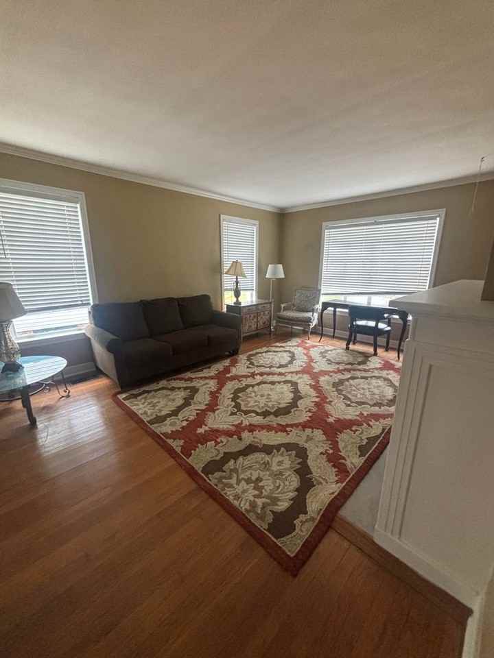 3840 Creswell Ave #1 - Photo 4 of 7