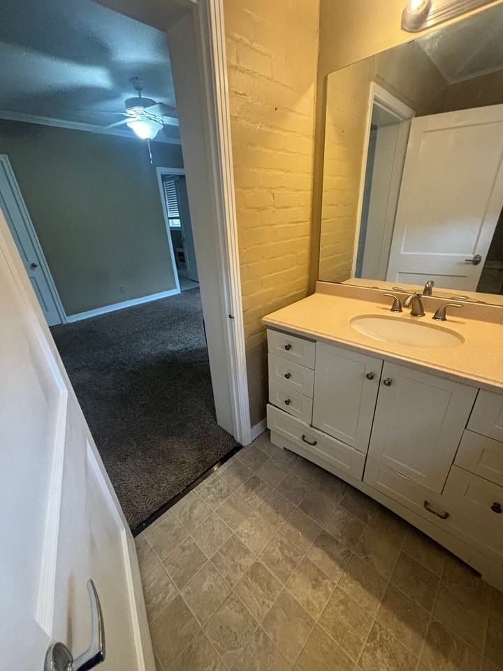 3840 Creswell Ave #1 - Photo 7 of 7