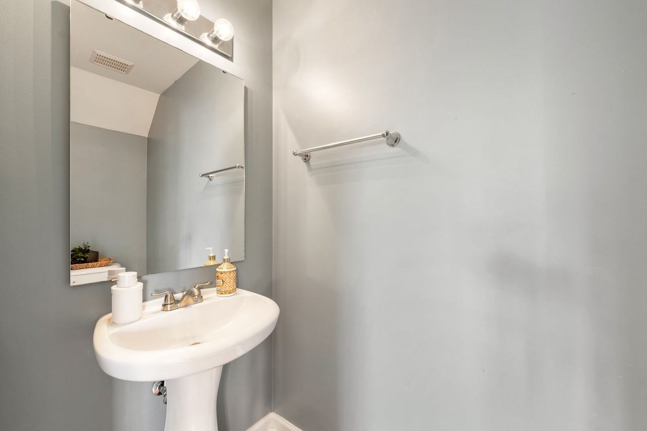 2903 Skybrook Ln - Photo 7 of 18