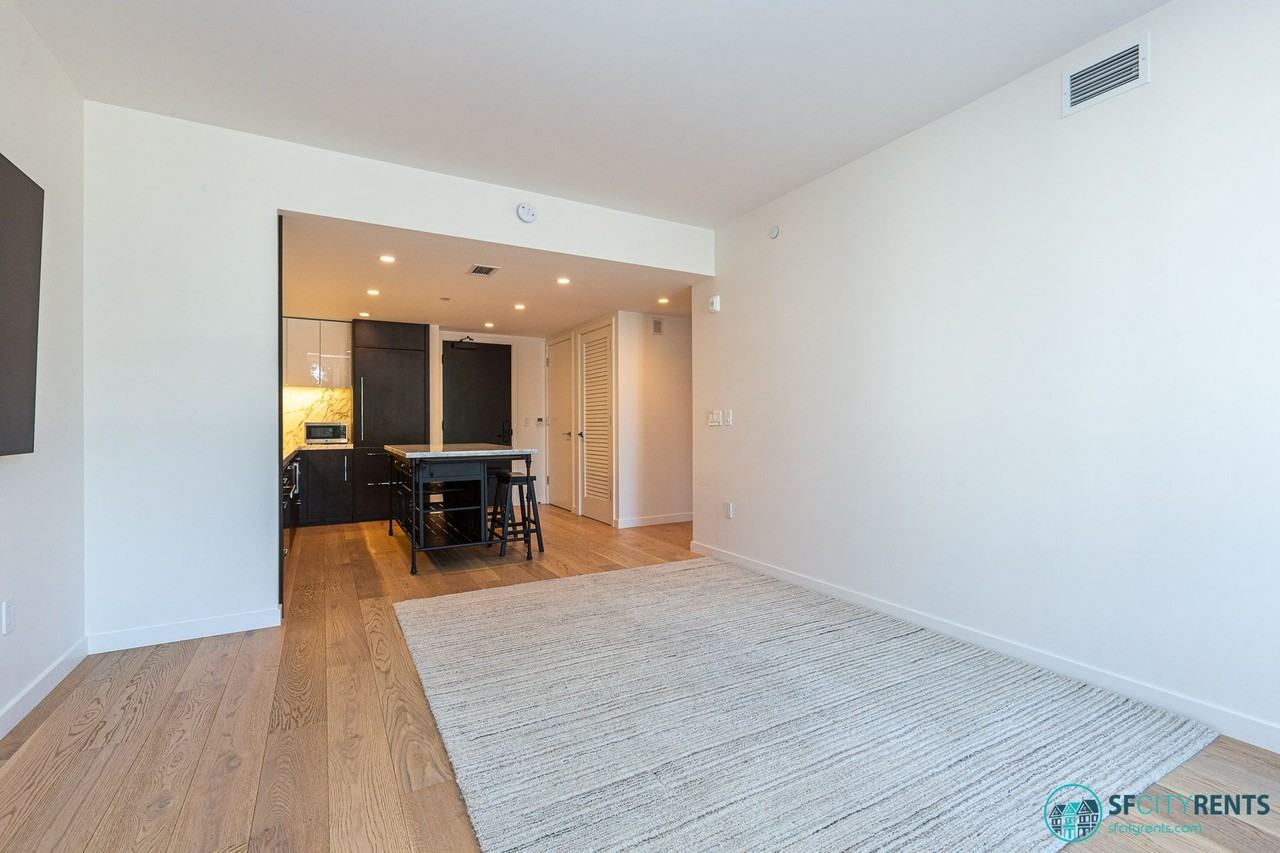 3131 Pierce St #202 - Photo 6 of 21