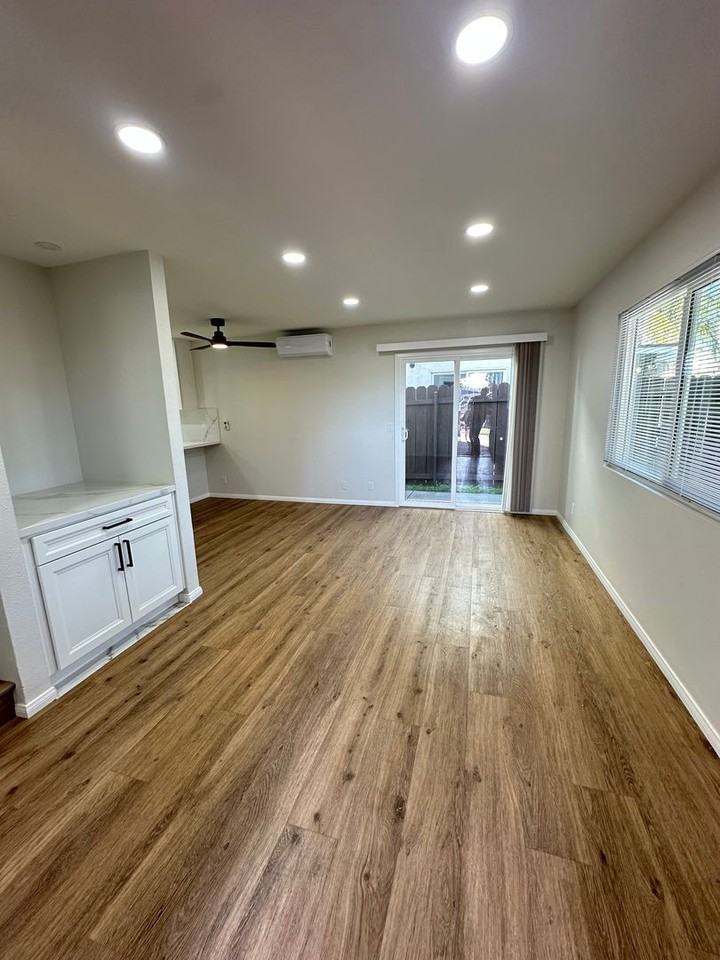 1118 Persimmon Ave - Photo 7 of 25