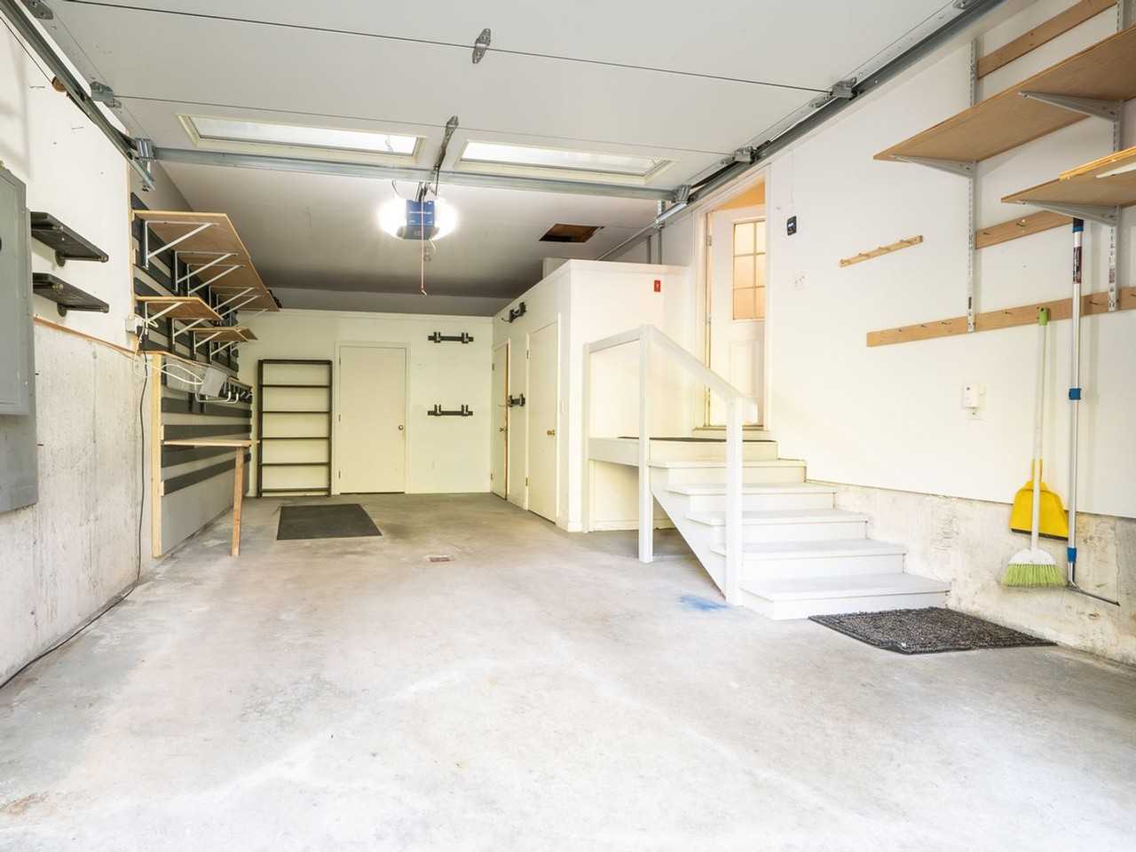 172 Tichenor Rd - Photo 3 of 17