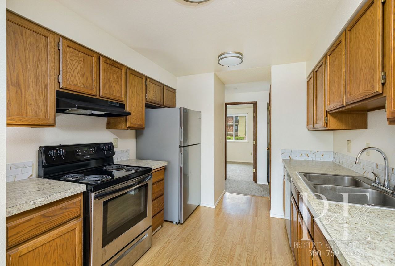 3370 Narrows View Ln Ne #202 - Photo 6 of 26