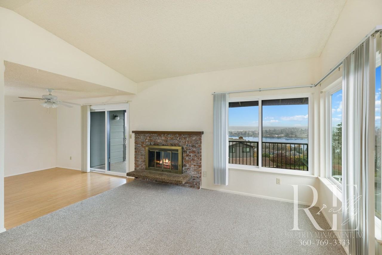 3370 Narrows View Ln Ne #202 - Photo 2 of 26