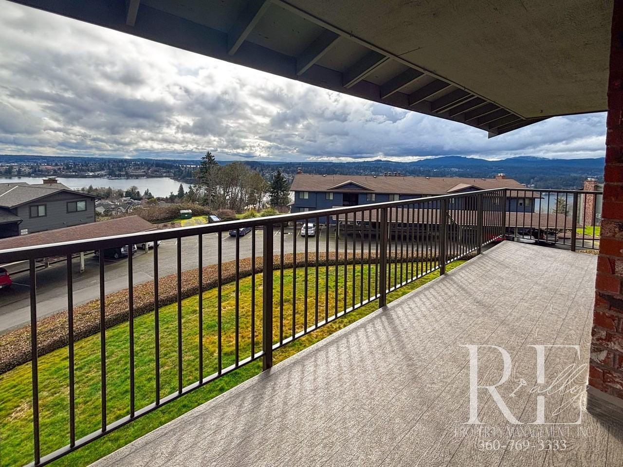 3370 Narrows View Ln Ne #202 - Photo 3 of 26