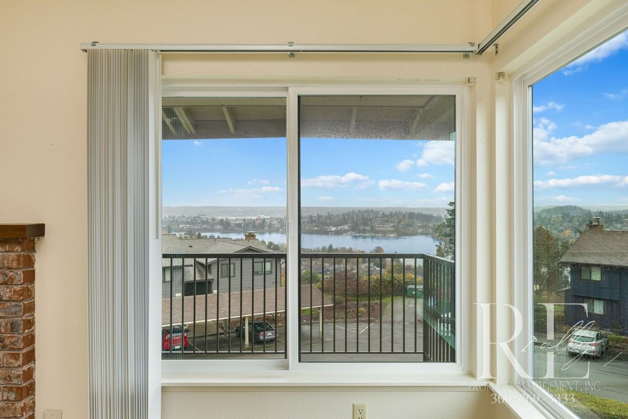 3370 Narrows View Ln Ne #202 - Photo 4 of 26