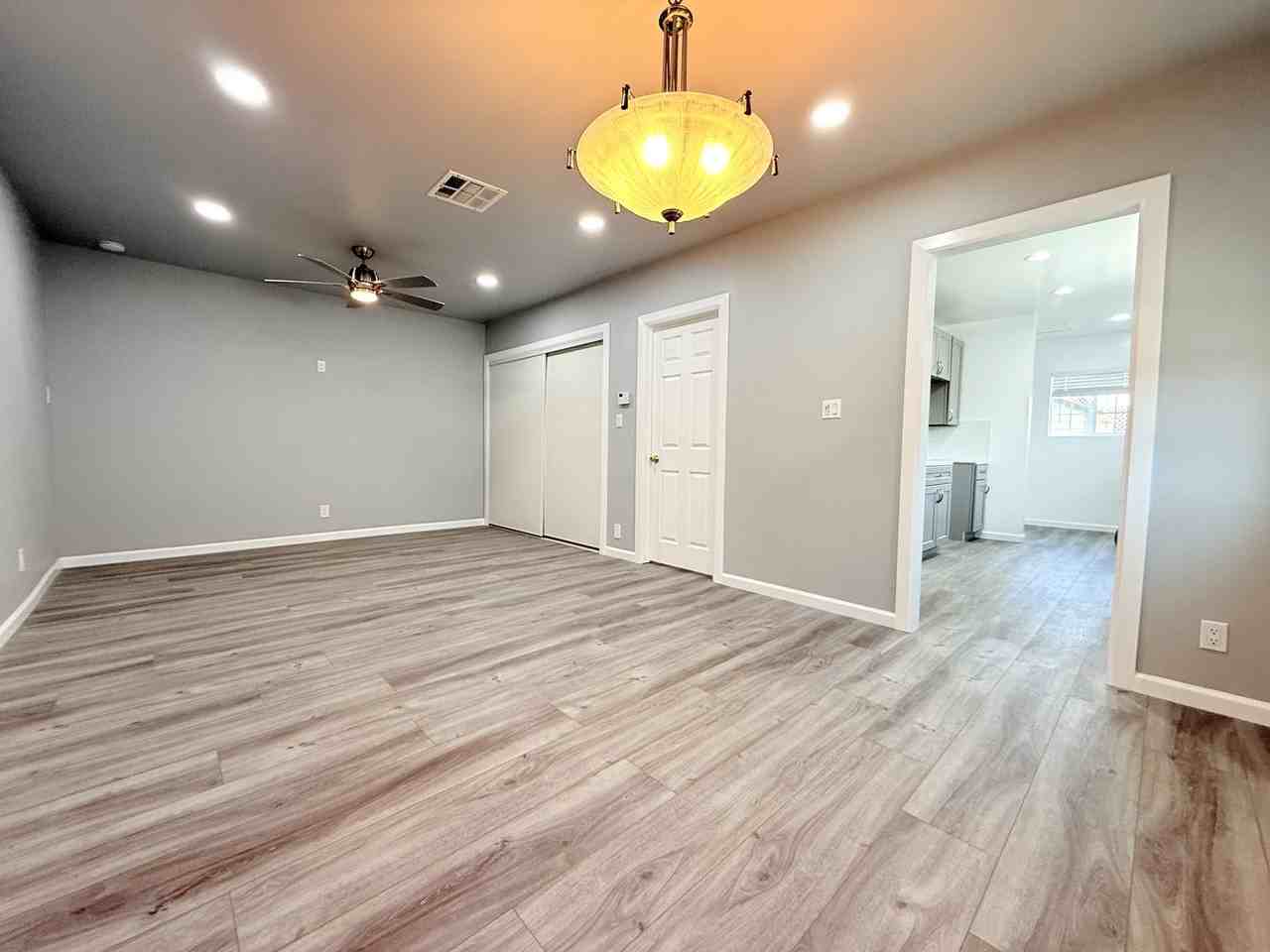 341 W Garfield Ave - Photo 3 of 16