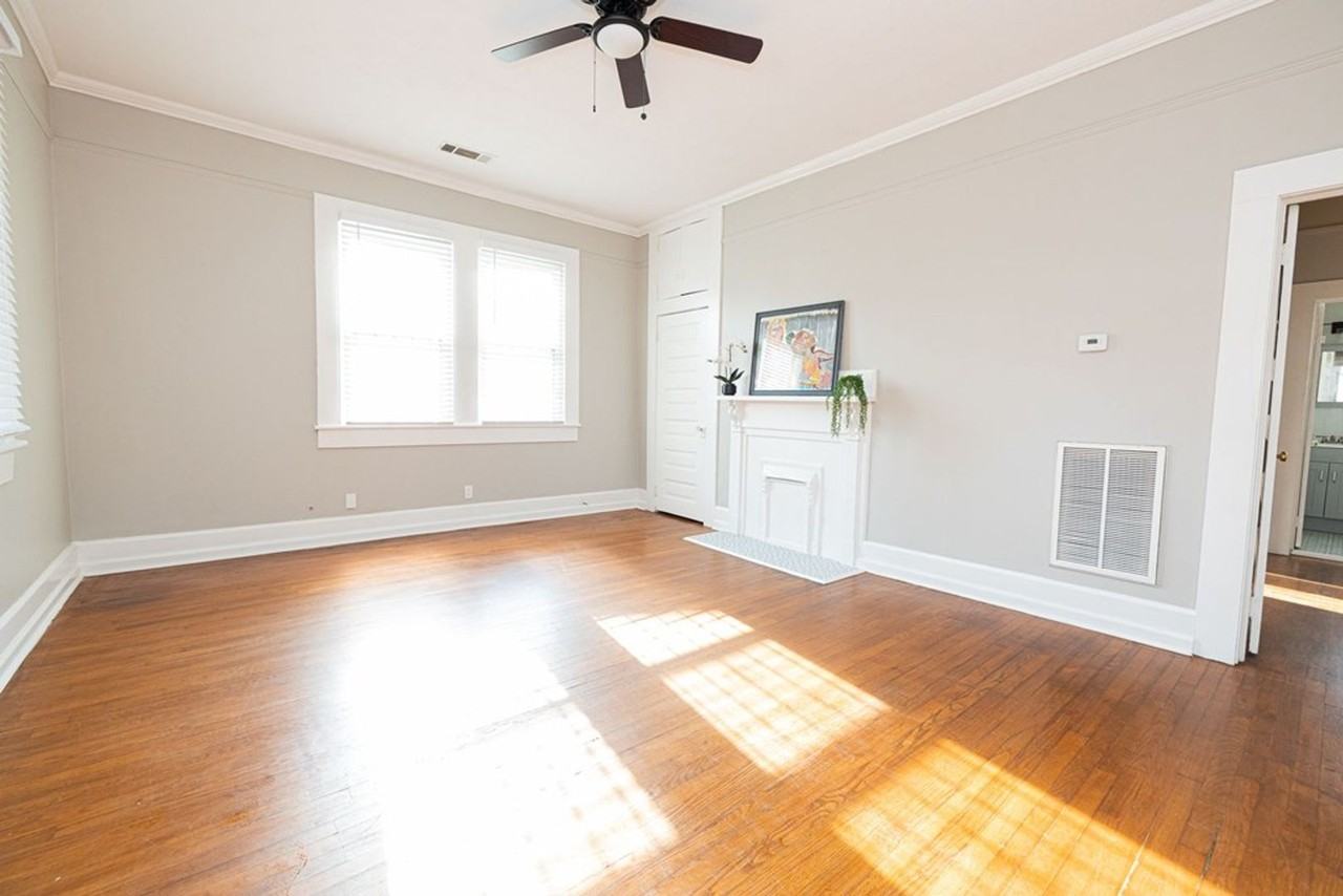 110 Comer St - Photo 3 of 17