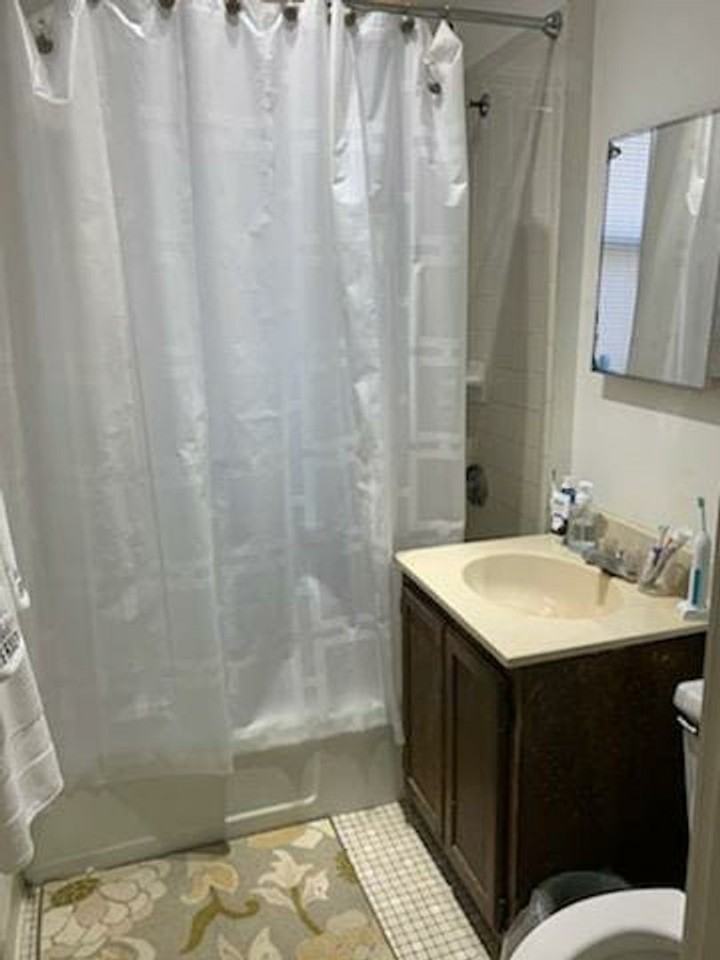 317 Summit Avenue - Photo 7 of 12