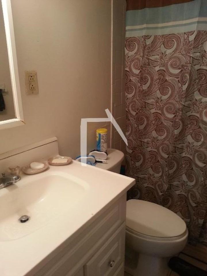 245 Kelton St - Photo 4 of 6