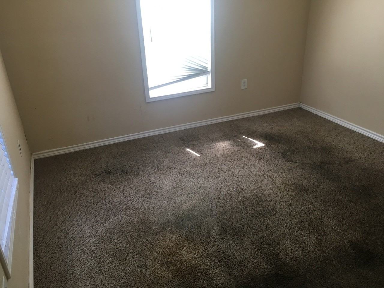 438 Cherry St - Photo 2 of 7
