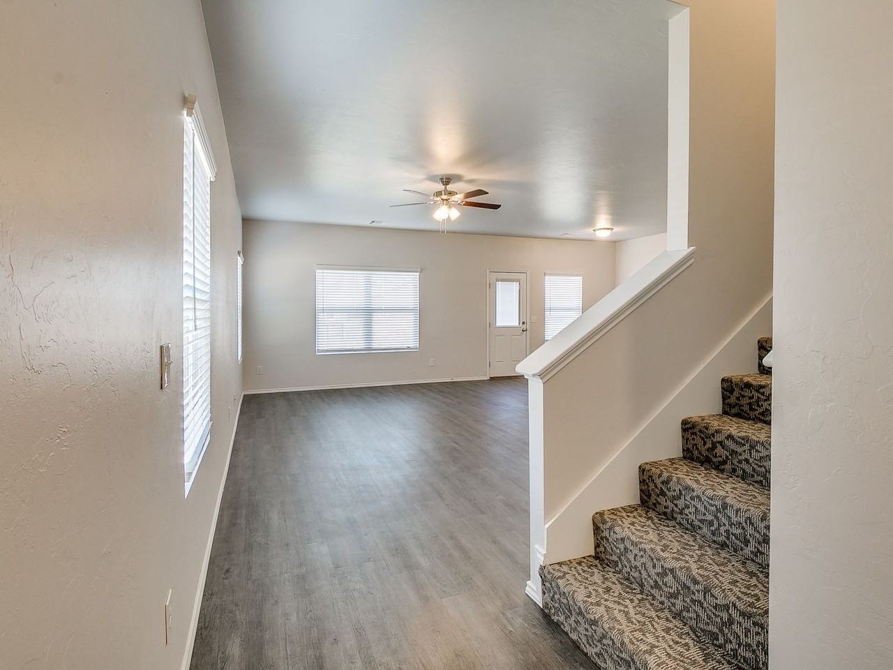9509 Black Tail Cir - Photo 4 of 28