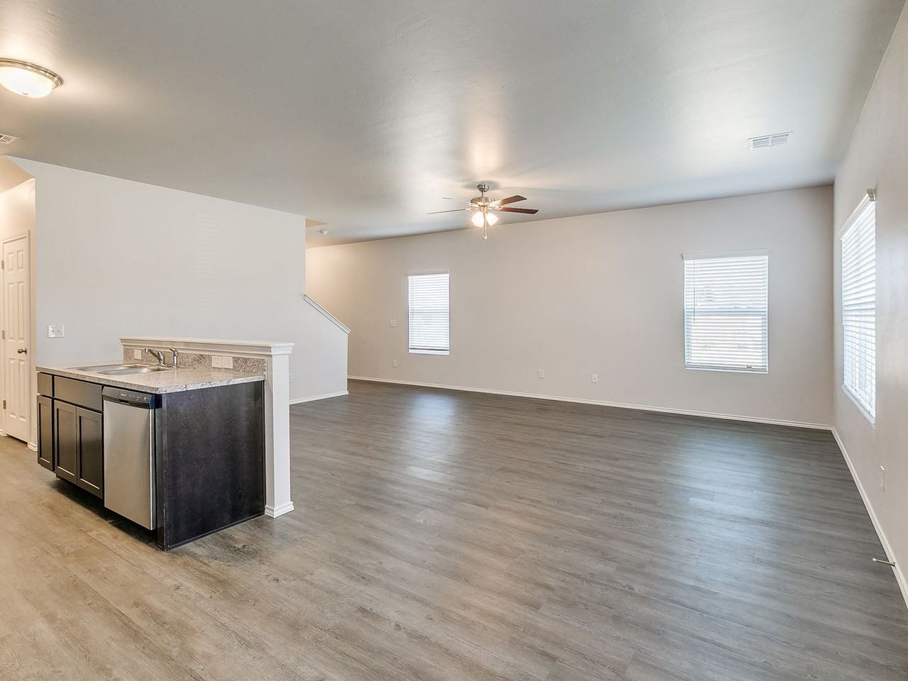 9509 Black Tail Cir - Photo 6 of 28