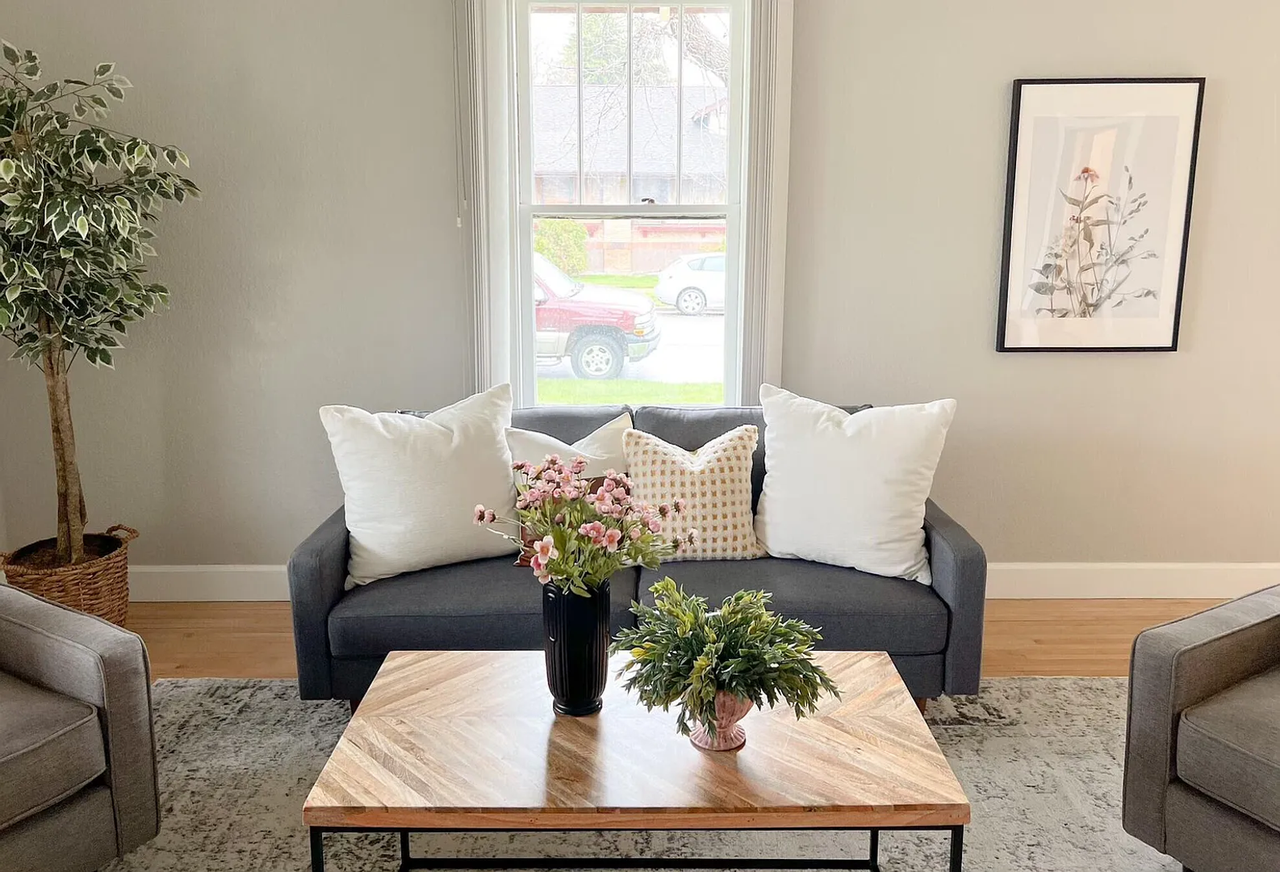 1724 3rd Ave N - Photo 6 of 18