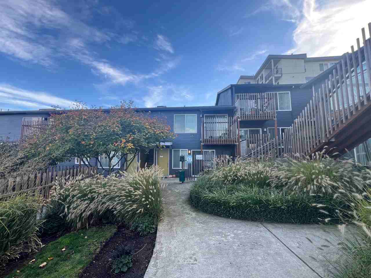 Holgate Lofts - Photo 4 of 4