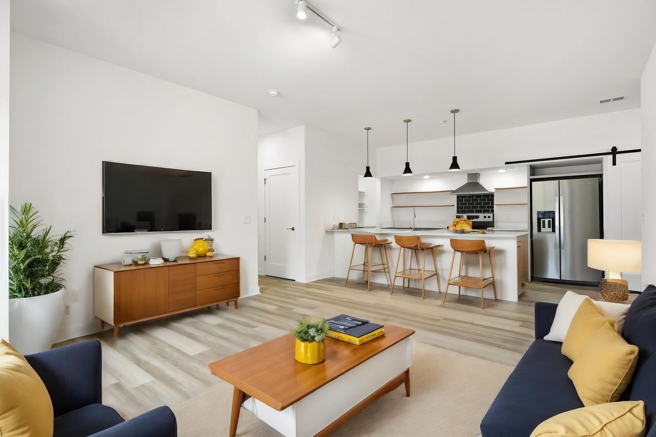 Point Gardens Apartments - Photo 7 of 19