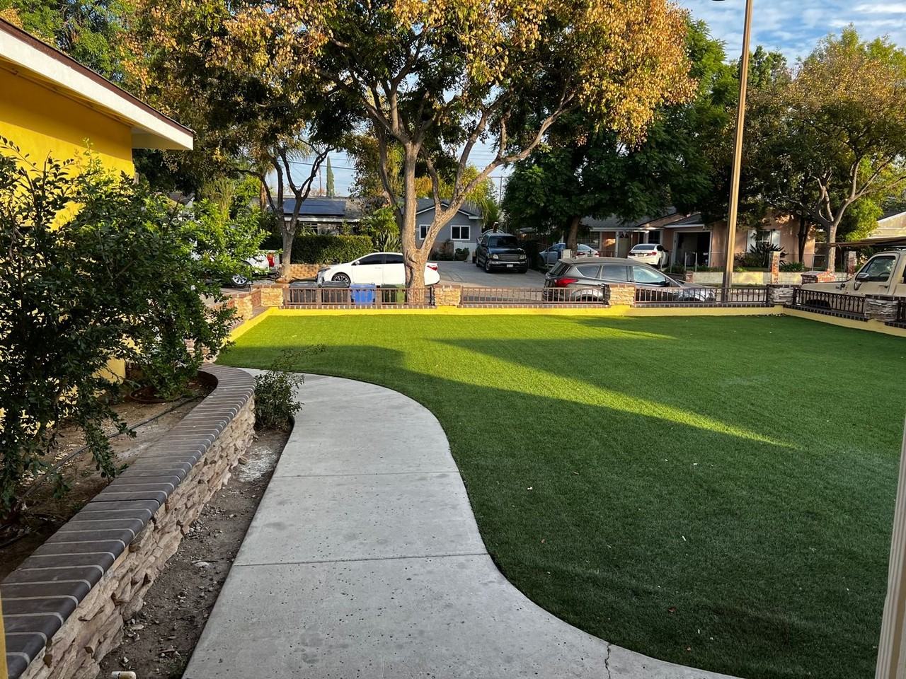 2057 Lupin St - Photo 3 of 15