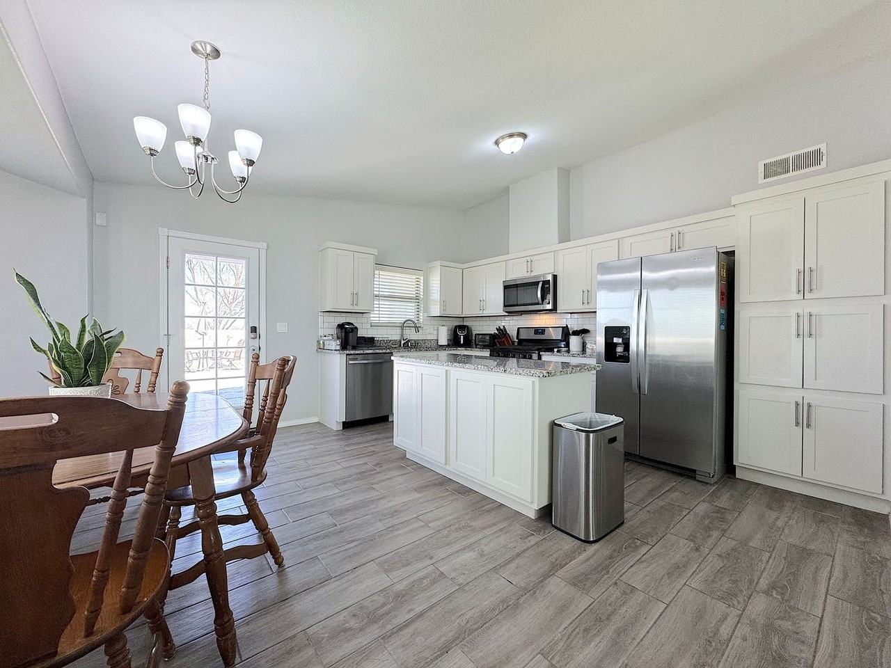 629 David Ortiz St - Photo 7 of 23