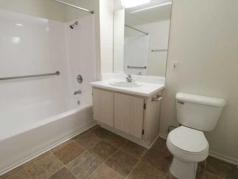 4502 186th St - Photo 5 of 27