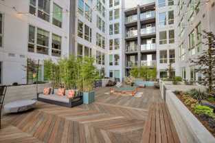 1889 Harrison St - Photo 1 of 1