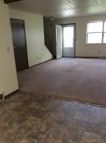 749 N Maple St - Photo 1 of 1