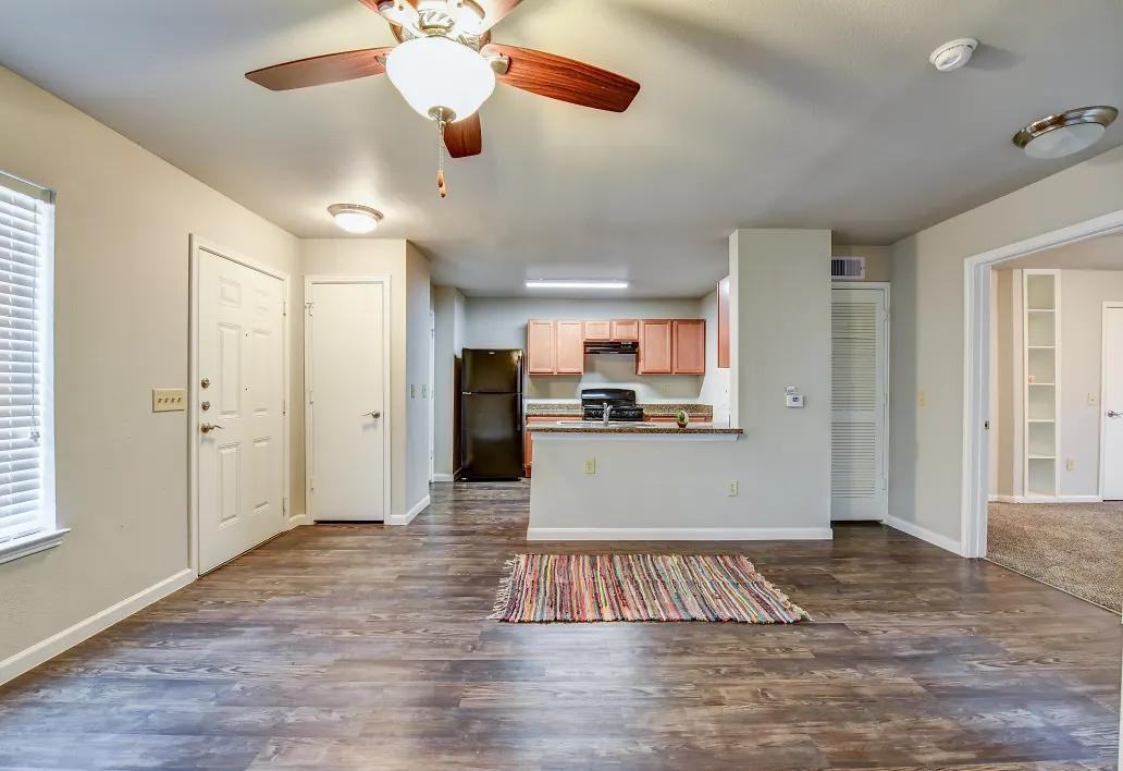 3322 Yellowstone Blvd