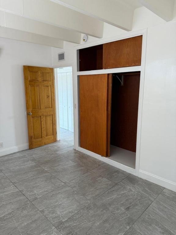 715 7th St - Photo 5 of 5