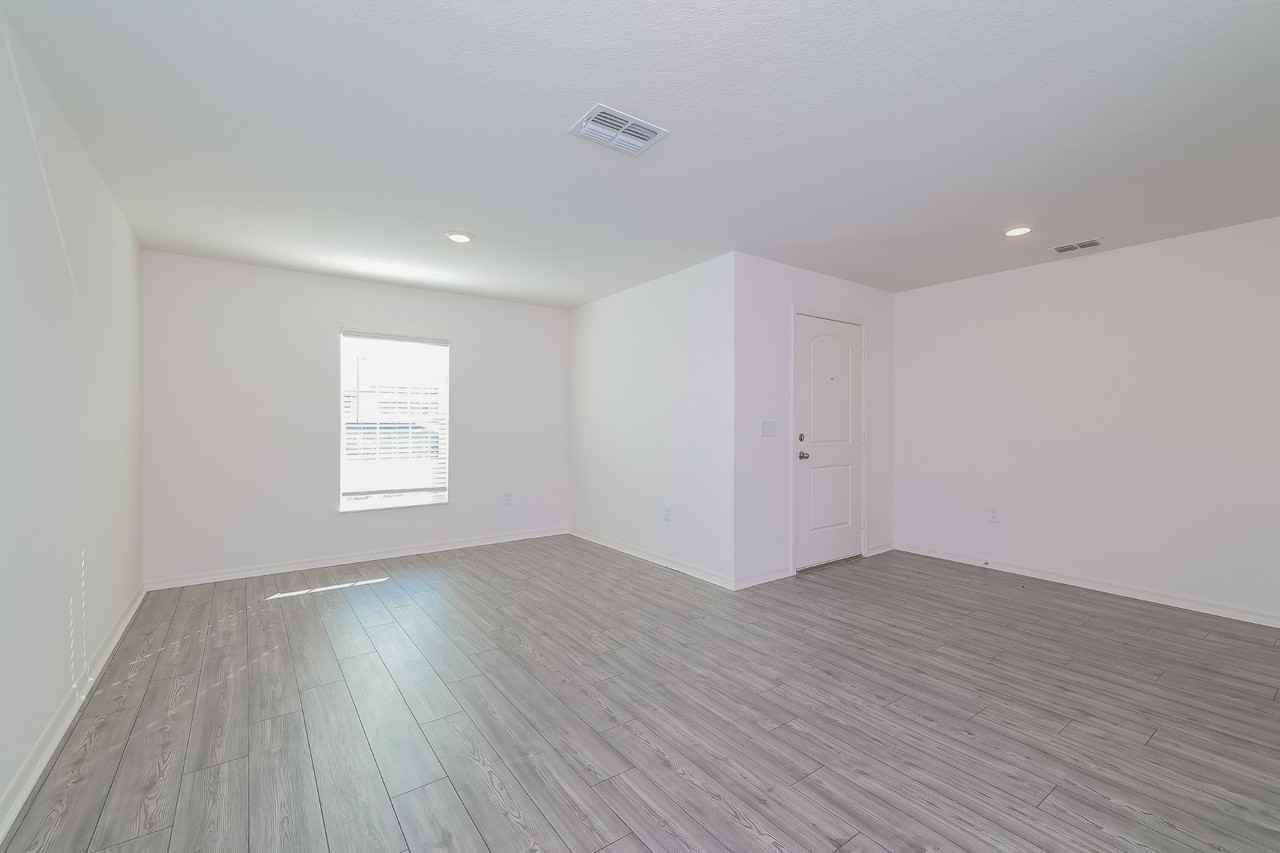 1631 Swan Lake Cir - Photo 3 of 18