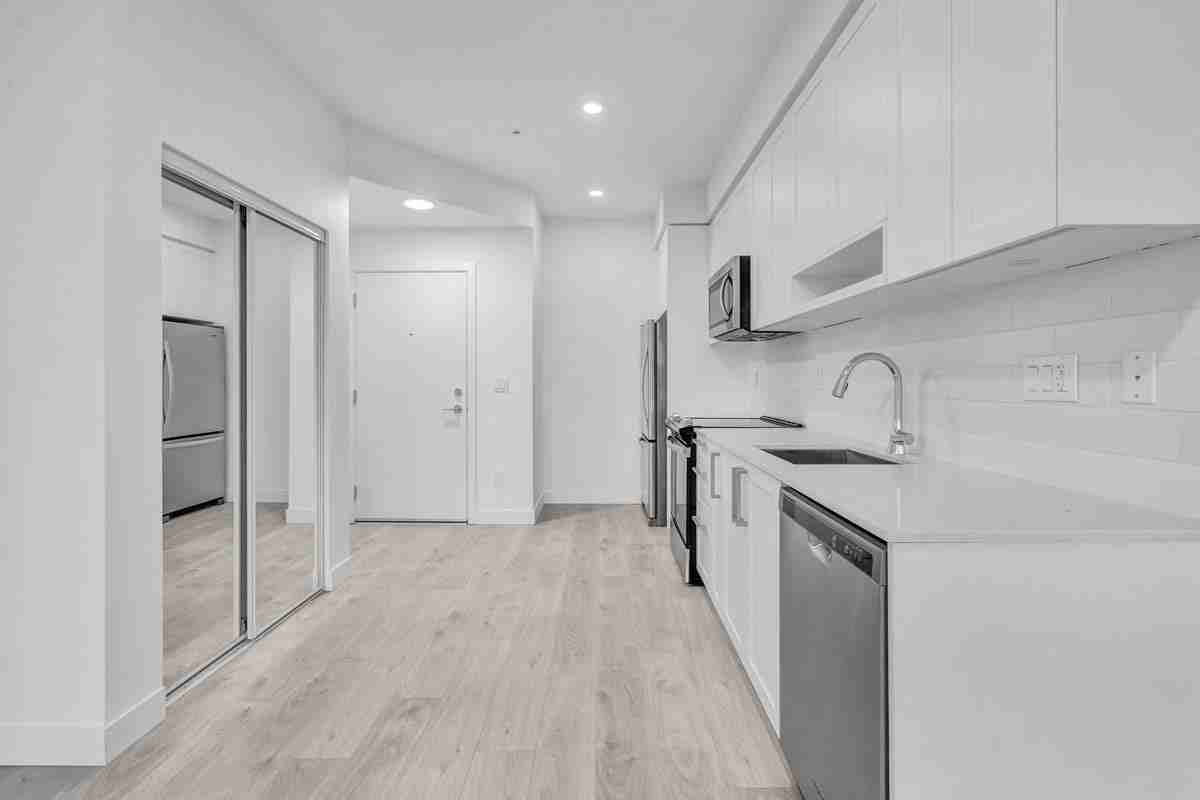 808 Gauthier Avenue #5xx - Photo 7 of 22