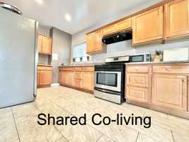 featured image of 2422 Venice Blvd #5