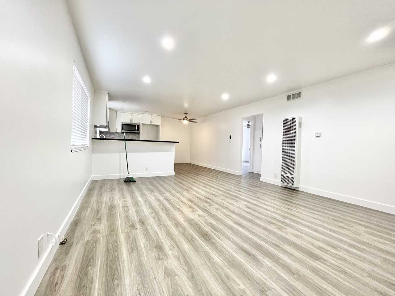 632 Nebraska Ave #5 - Photo 3 of 6