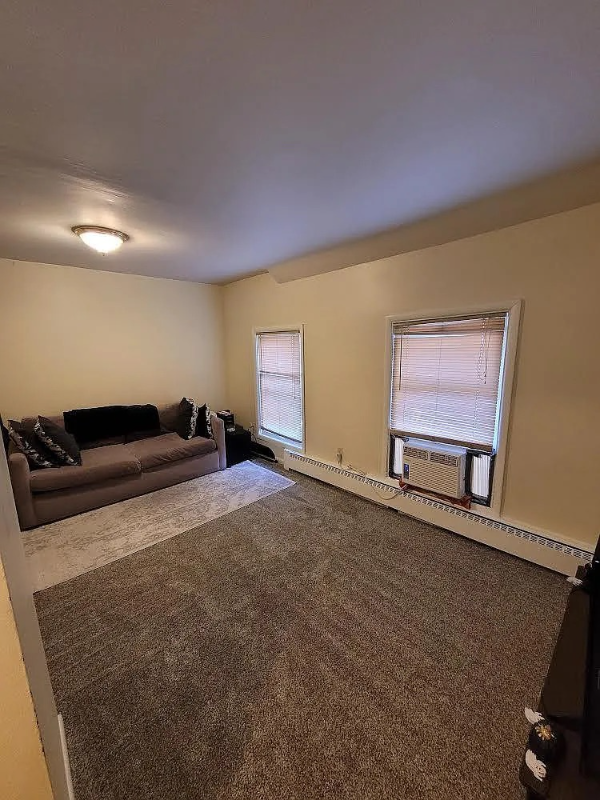 114 1/2 College Ave Ne - Photo 3 of 9