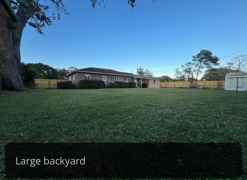 1004 Fleck Ave - Photo 2 of 13