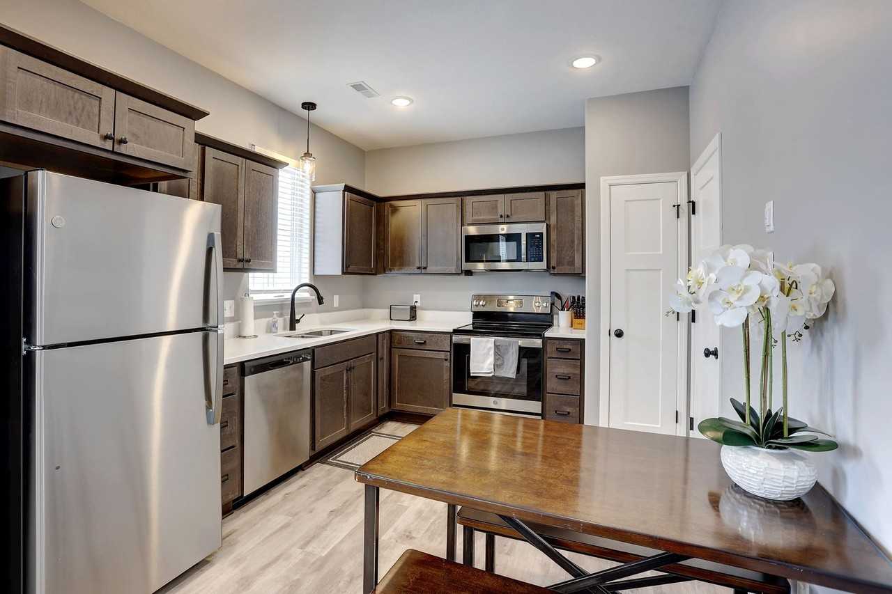 113 Everglades Trl - Photo 2 of 20