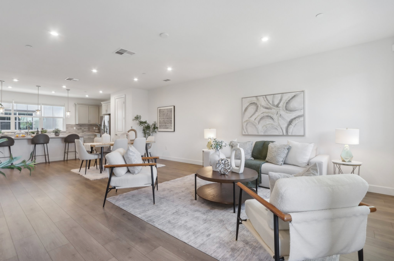 239 North N Street - Photo 3 of 28