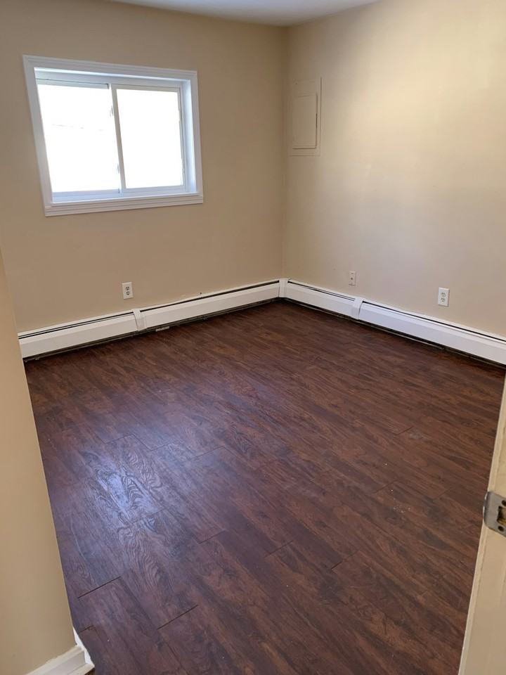 819 Westminster Hill Road, Unit 1 - Photo 5 of 11