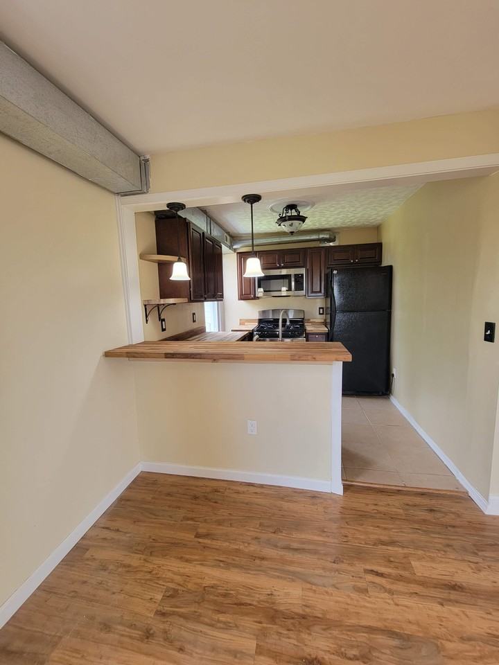 933 Bleigh Ave #2 - Photo 5 of 19