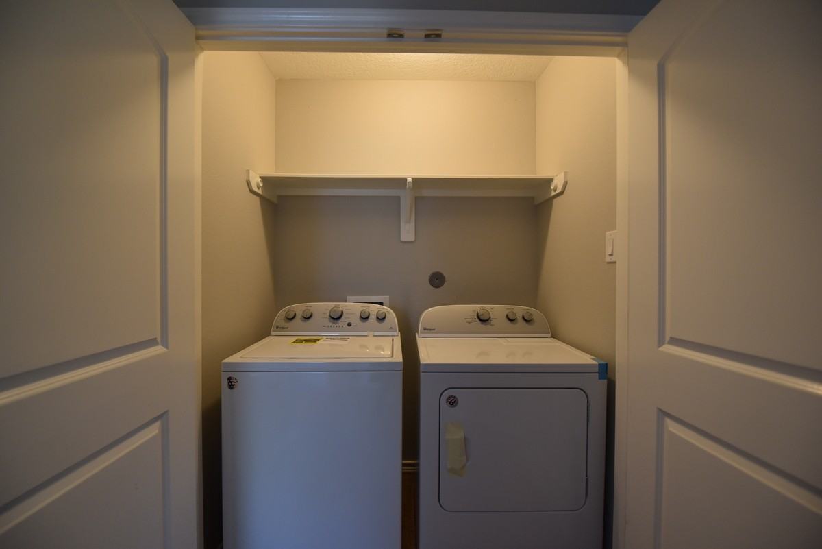 208 N 5th St #B - Photo 7 of 14