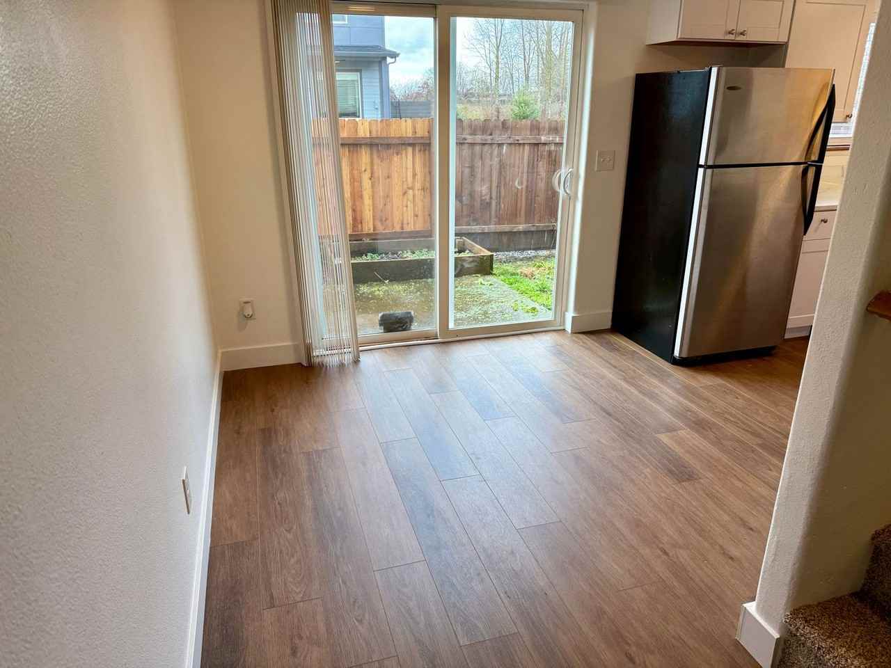 1346 W Historic Columbia River Hwy - Photo 2 of 14