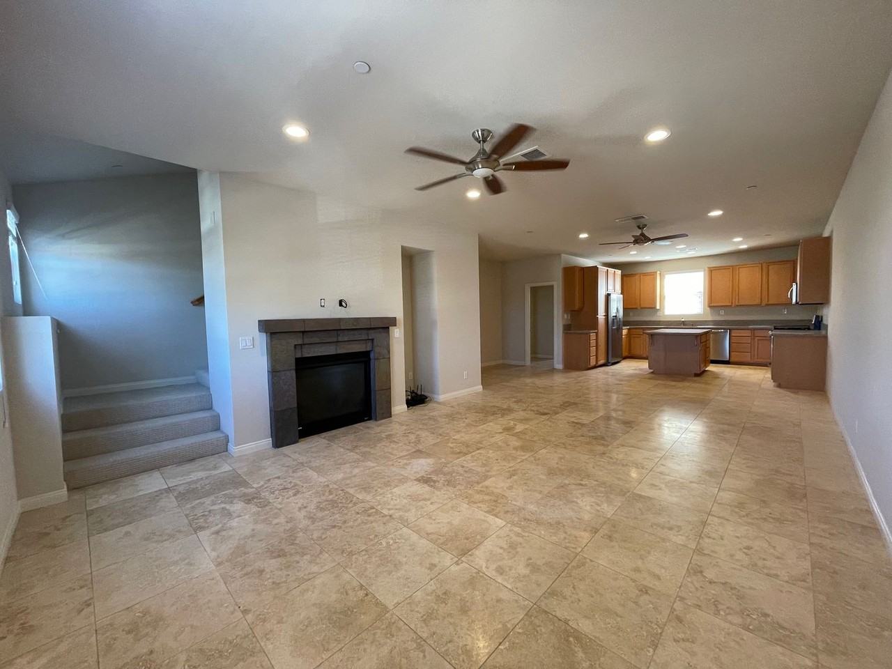 534 Camden Yards Way - Photo 2 of 17