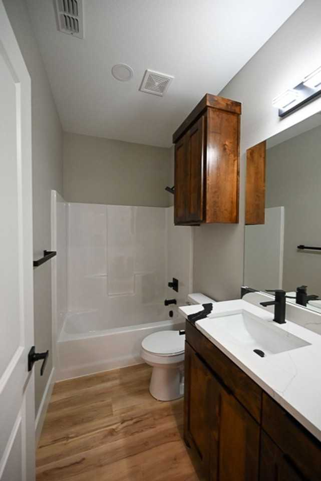 1340 1332, 1336, 1340 County Road 2175 - Photo 5 of 16