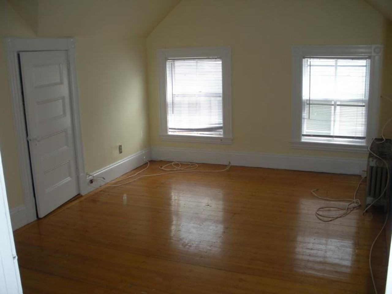 16 Dighton St - Photo 7 of 10