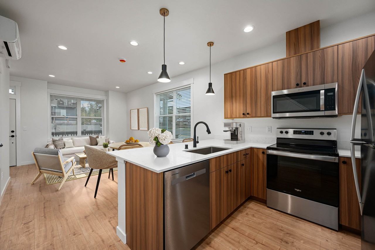 Parkside - Photo 7 of 28