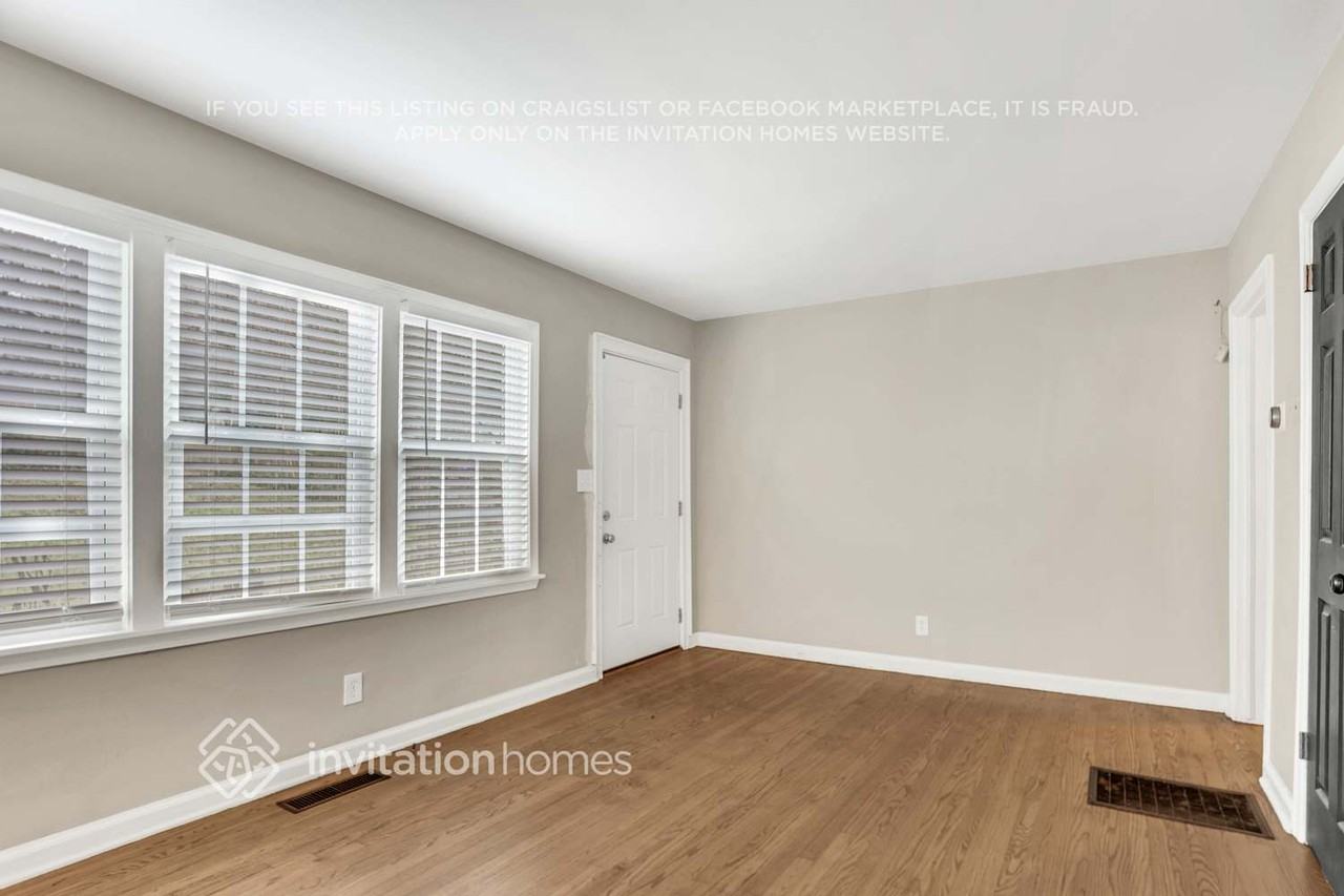 2182 Keheley Dr - Photo 2 of 20